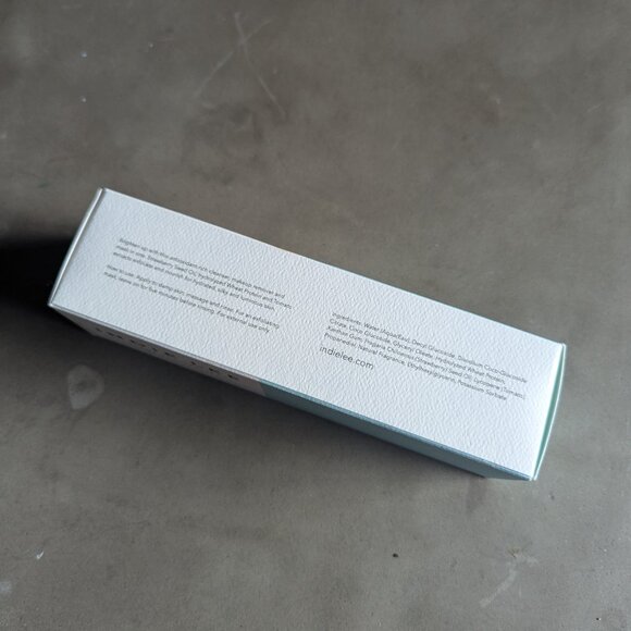 Indie Lee Brightening Cleanser - Picture 13 of 16